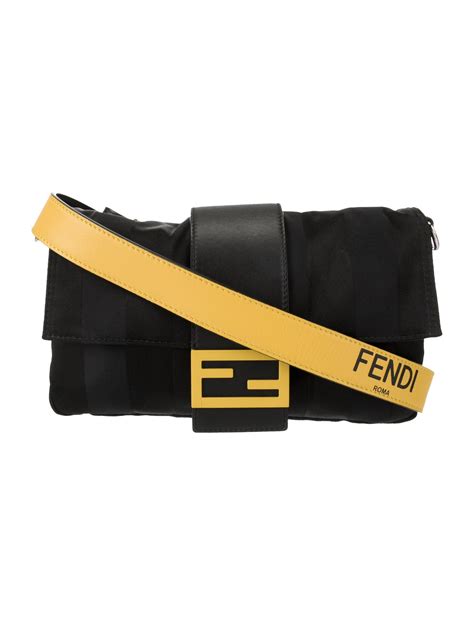 fendi convertible baguette